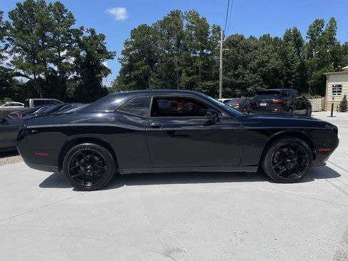Used 2016 Dodge Challenger SXT w/ Super Sport Group (SS/T) RWD image 11