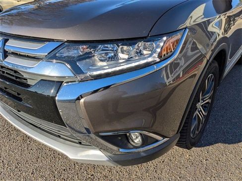 Used 2018 Mitsubishi Outlander GT image 5