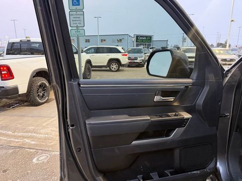 Used 2025 Toyota Tundra Platinum image 9