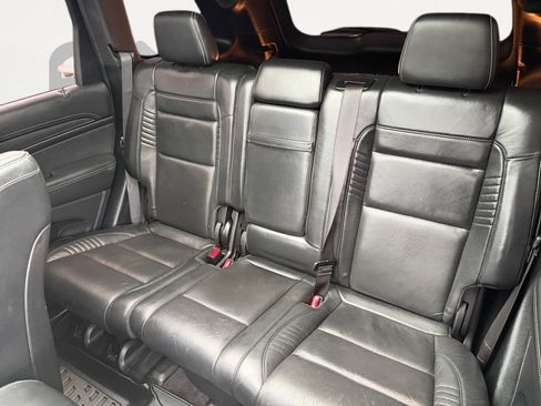 Used 2017 Jeep Grand Cherokee SRT AWD/4WD image 18
