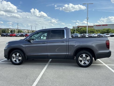 Certified 2024 Honda Ridgeline RTL image 3