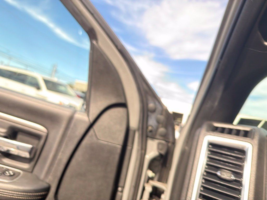 Used 2022 RAM 1500 Warlock w/ Ceramic Gray Warlock Package AWD/4WD image 28