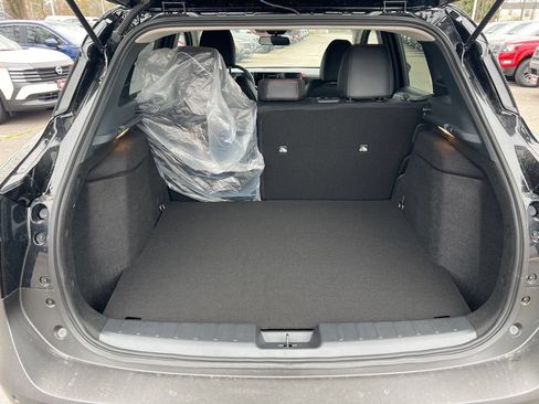 New 2025 Nissan Kicks SR AWD/4WD image 15