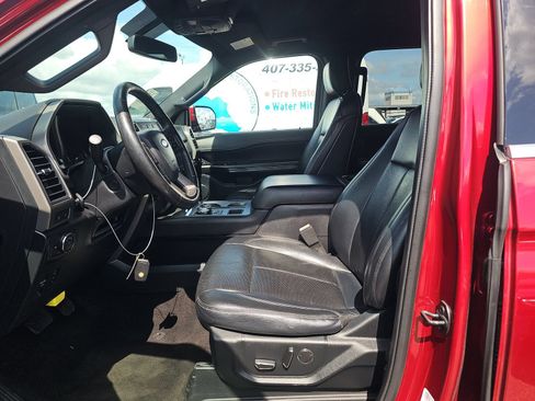 Used 2019 Ford Expedition XLT w/ Equipment Group 202A RWD image 4