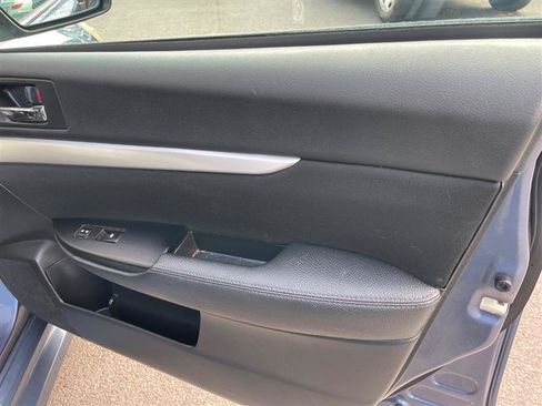 Used 2014 Subaru Legacy 2.5i Premium AWD/4WD image 36