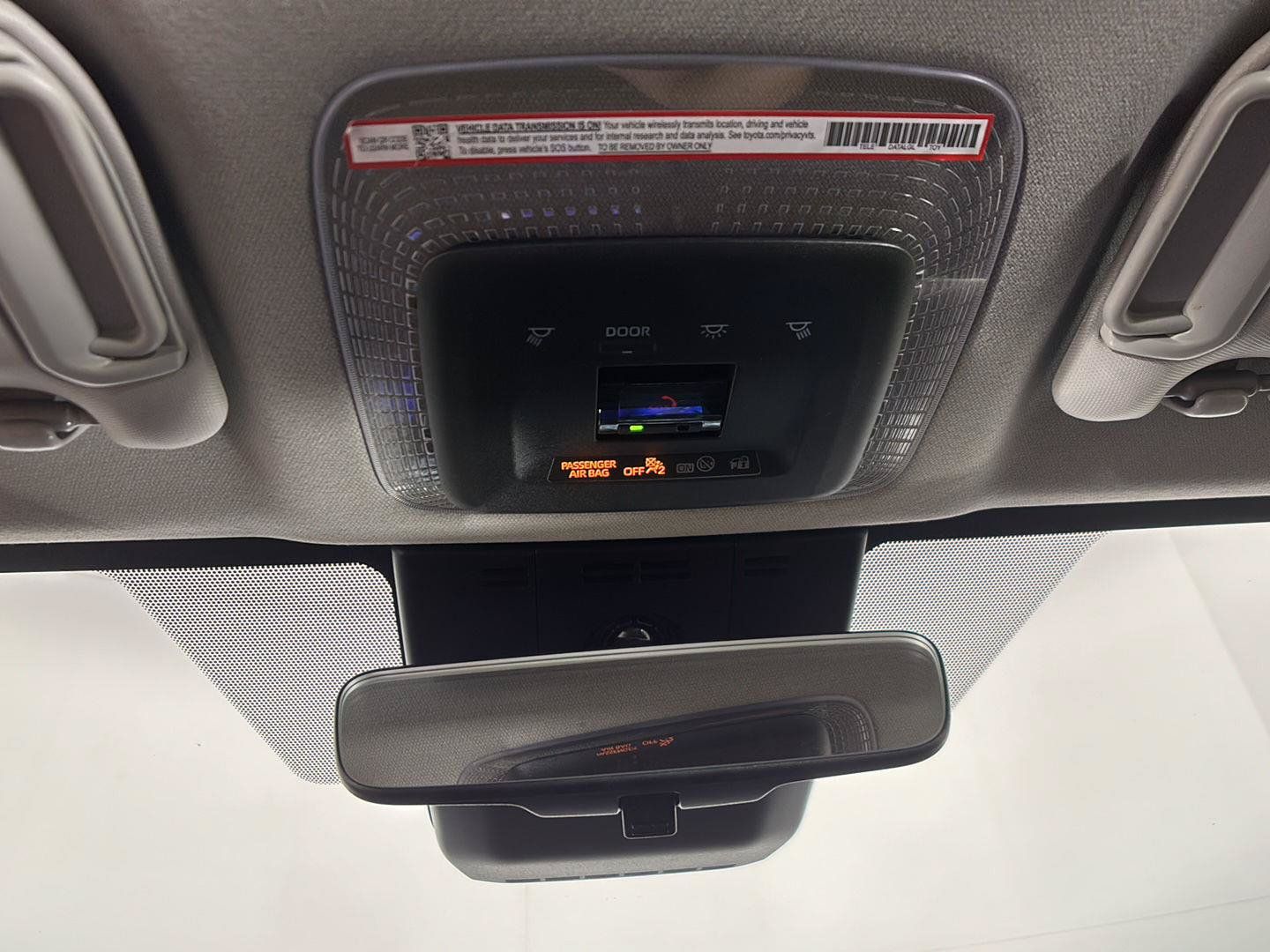 Used 2025 Toyota Prius LE FWD image 36