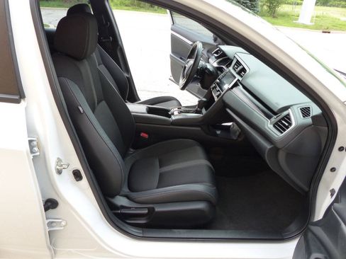 Used 2020 Honda Civic Sport image 40