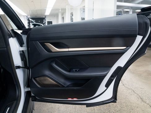 Used 2022 Porsche Taycan Turbo S w/ Technology Package image 21