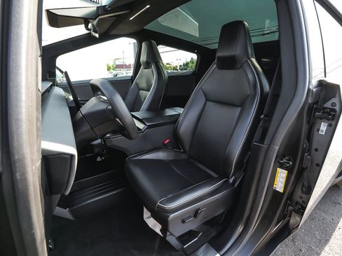 Used 2025 Tesla Cybertruck AWD Crew Cab image 28