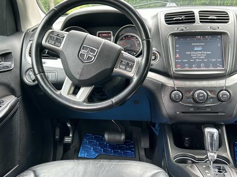 Used 2020 Dodge Journey Crossroad FWD image 25