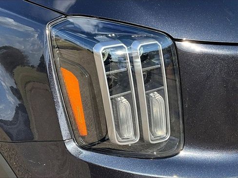 Certified 2025 Kia Telluride SX Prestige image 31
