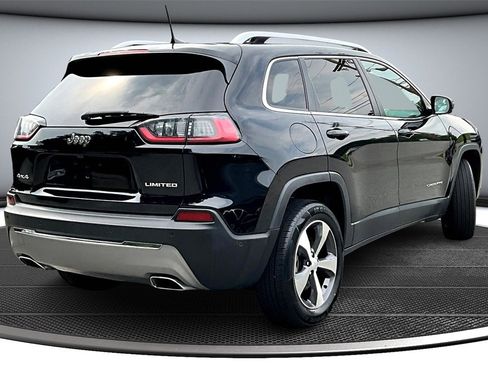 Used 2021 Jeep Cherokee Limited image 6