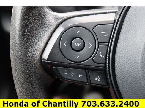 Used 2021 Toyota RAV4 XLE image 13