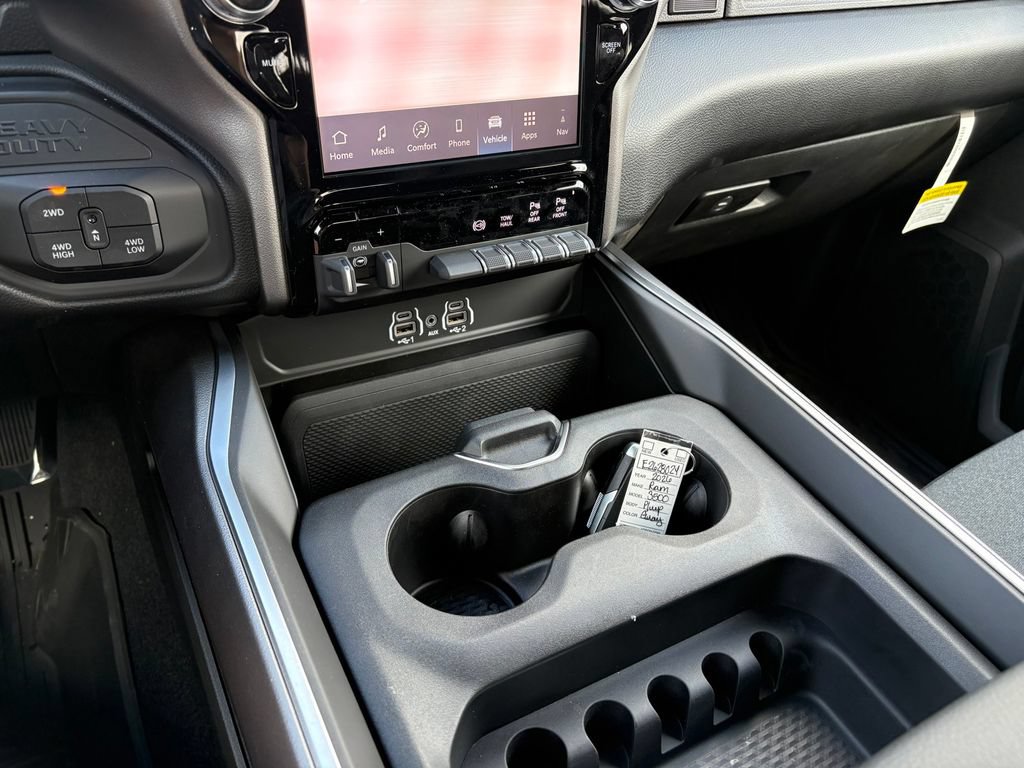New 2026 RAM 3500 Big Horn AWD/4WD image 16