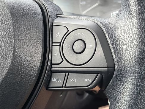 Certified 2024 Toyota Corolla Cross L FWD image 21