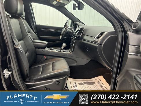 Used 2019 Jeep Grand Cherokee Limited AWD/4WD image 15
