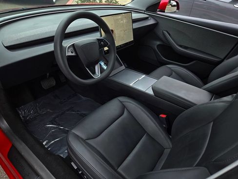 Used 2024 Tesla Model 3 Standard Range RWD image 10