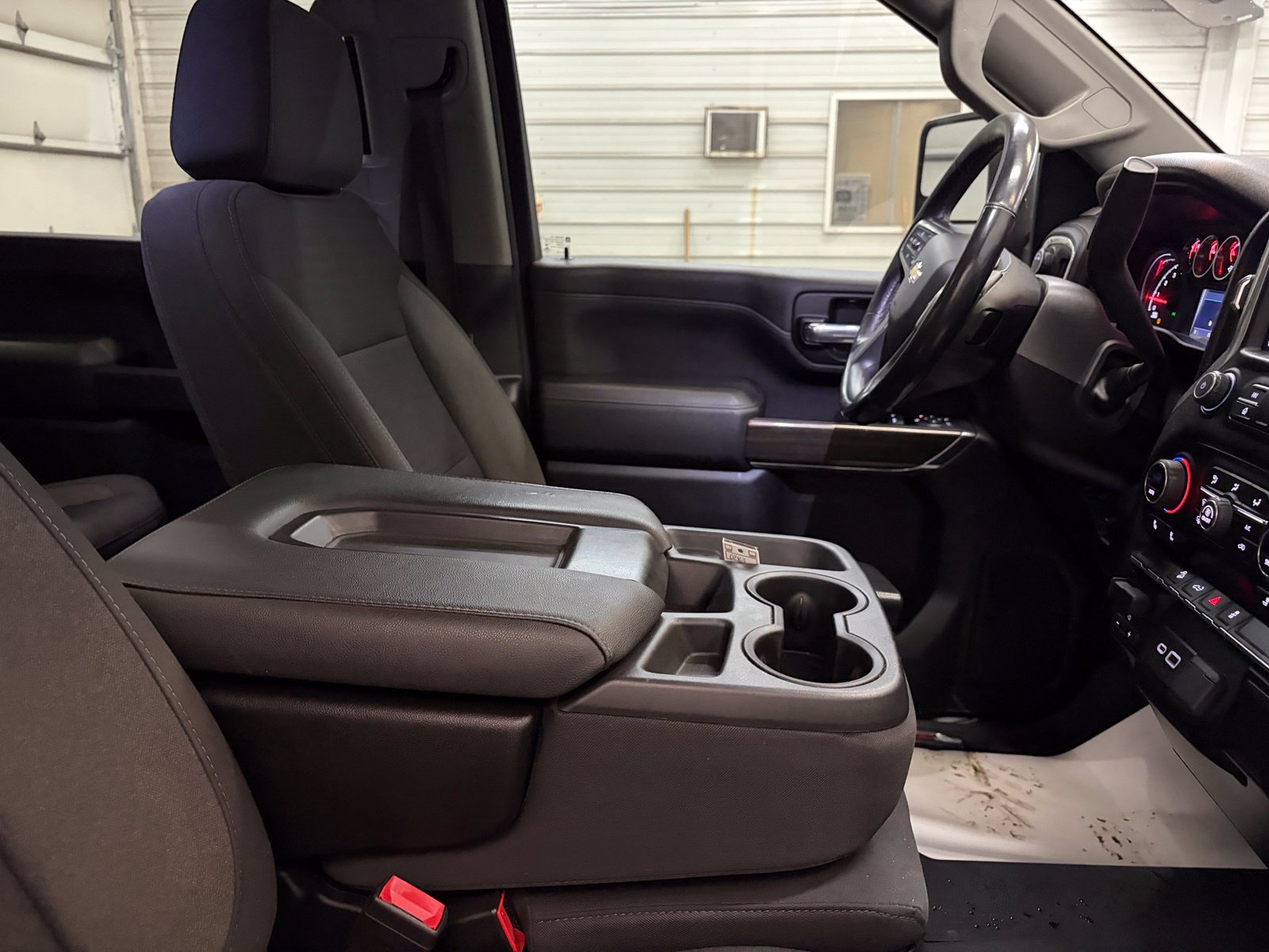 Used 2021 Chevrolet Silverado 2500 LT w/ Convenience Package AWD/4WD image 25