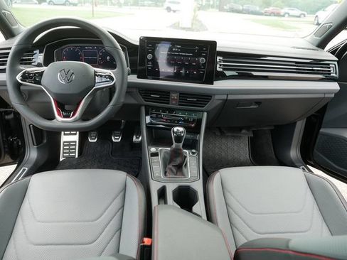 Certified 2025 Volkswagen Jetta GLI Autobahn w/ GLI Black Package FWD image 22