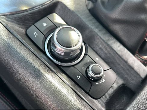 Used 2018 MAZDA MX-5 Miata Grand Touring image 26