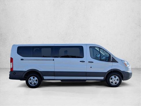 Used 2018 Ford Transit 350 XLT RWD image 4