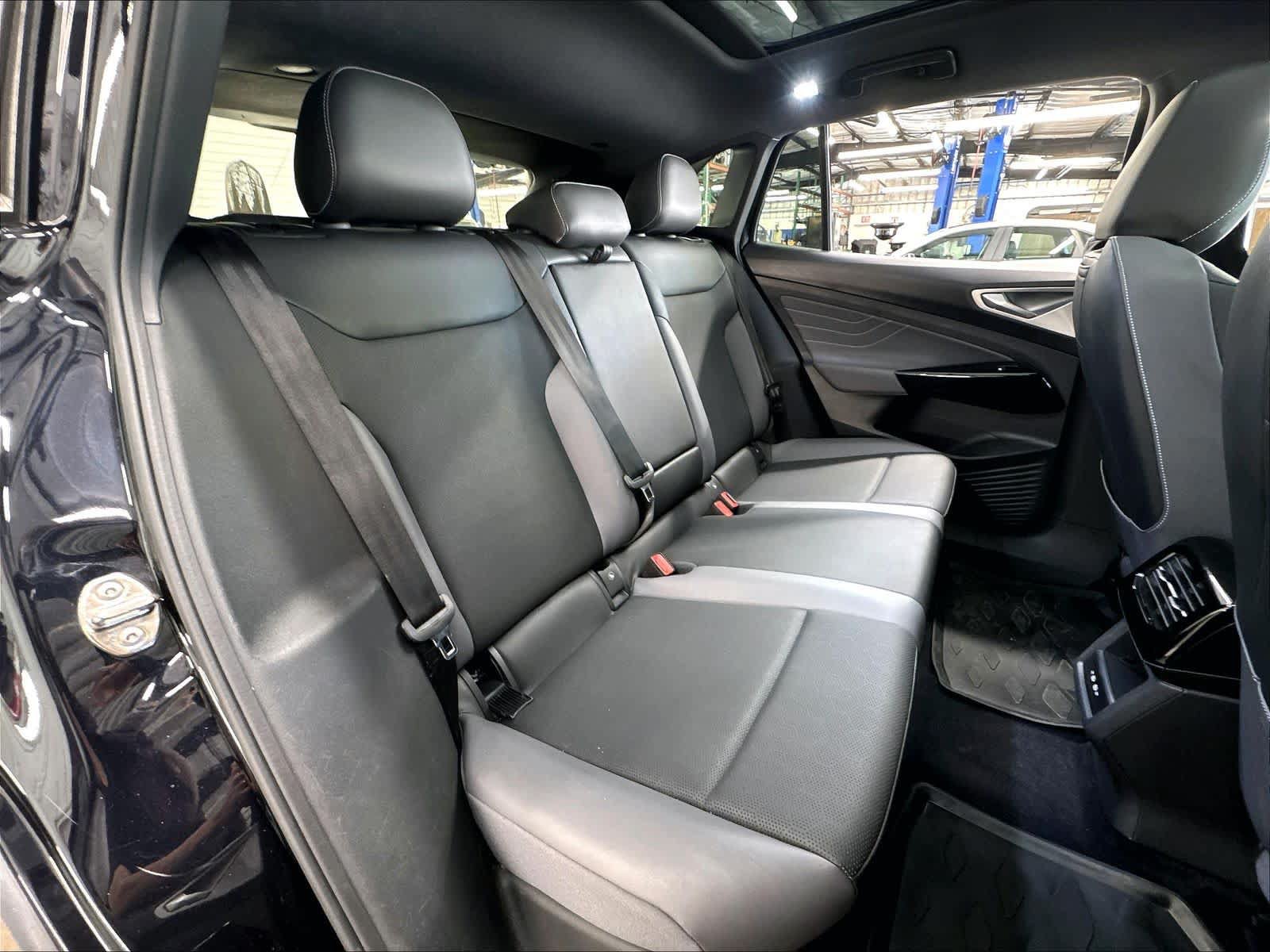 Used 2023 Volkswagen ID.4 Pro S RWD image 28
