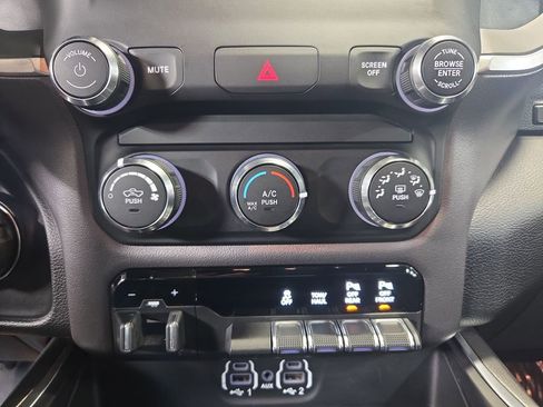 Used 2019 RAM 2500 Big Horn image 24