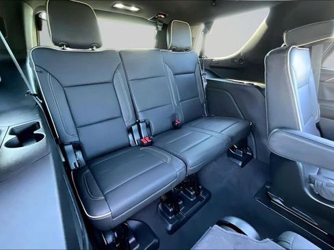 Used 2024 Chevrolet Tahoe Premier w/ Premium Package AWD/4WD image 26