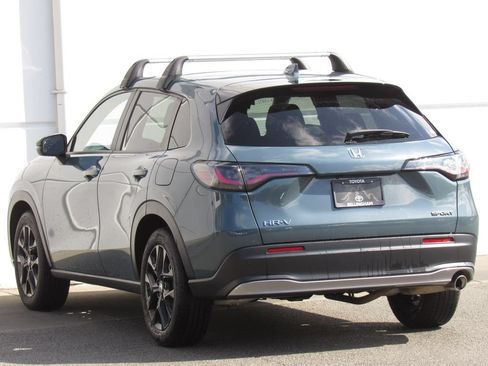 Used 2025 Honda HR-V Sport image 5