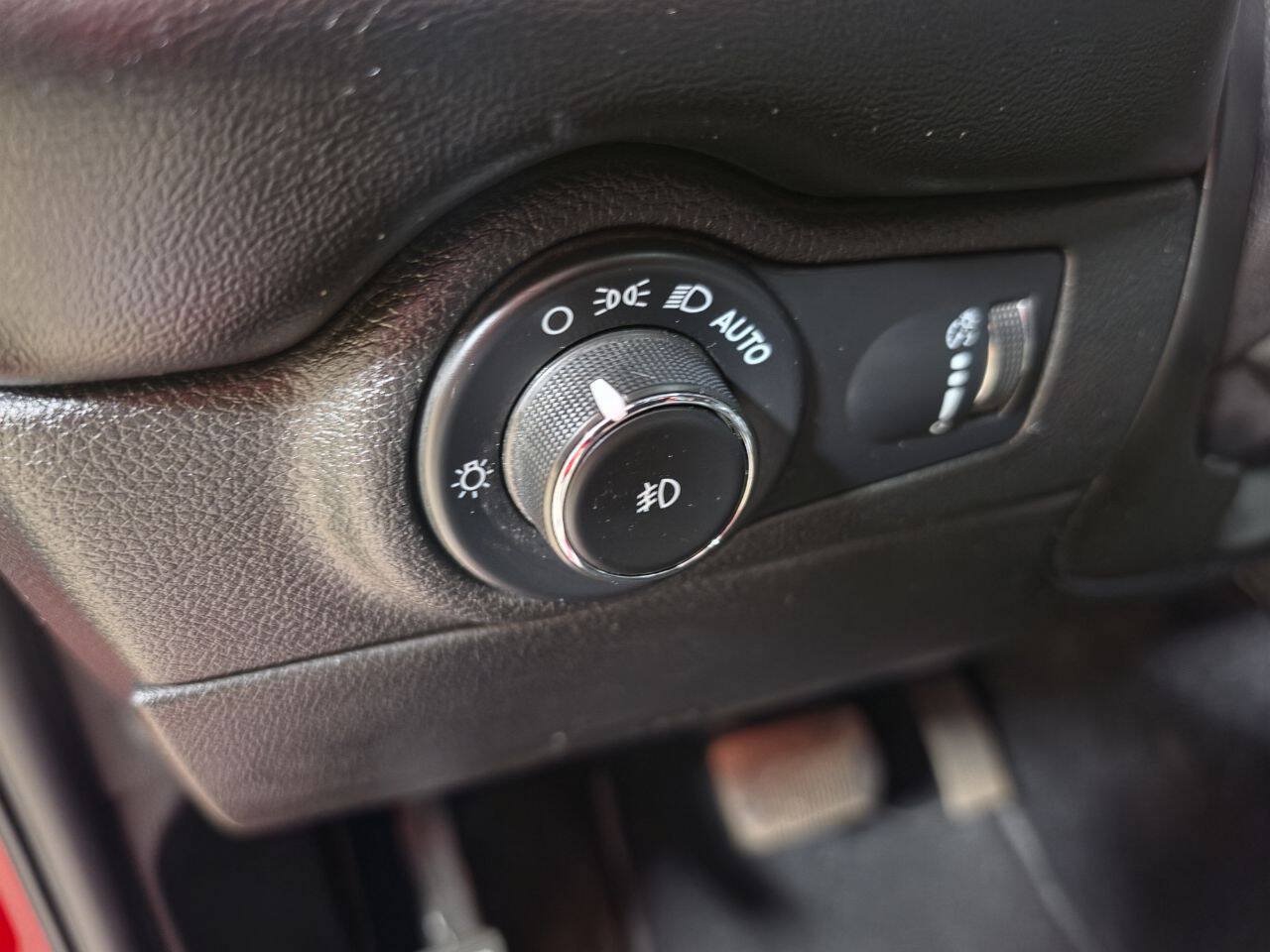 Used 2021 Dodge Durango GT AWD/4WD image 33