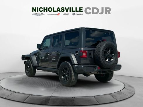 Used 2021 Jeep Wrangler Unlimited Sport AWD/4WD image 3
