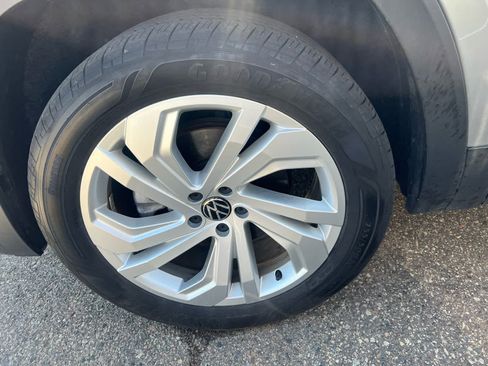 Used 2023 Volkswagen Atlas SE AWD/4WD image 9
