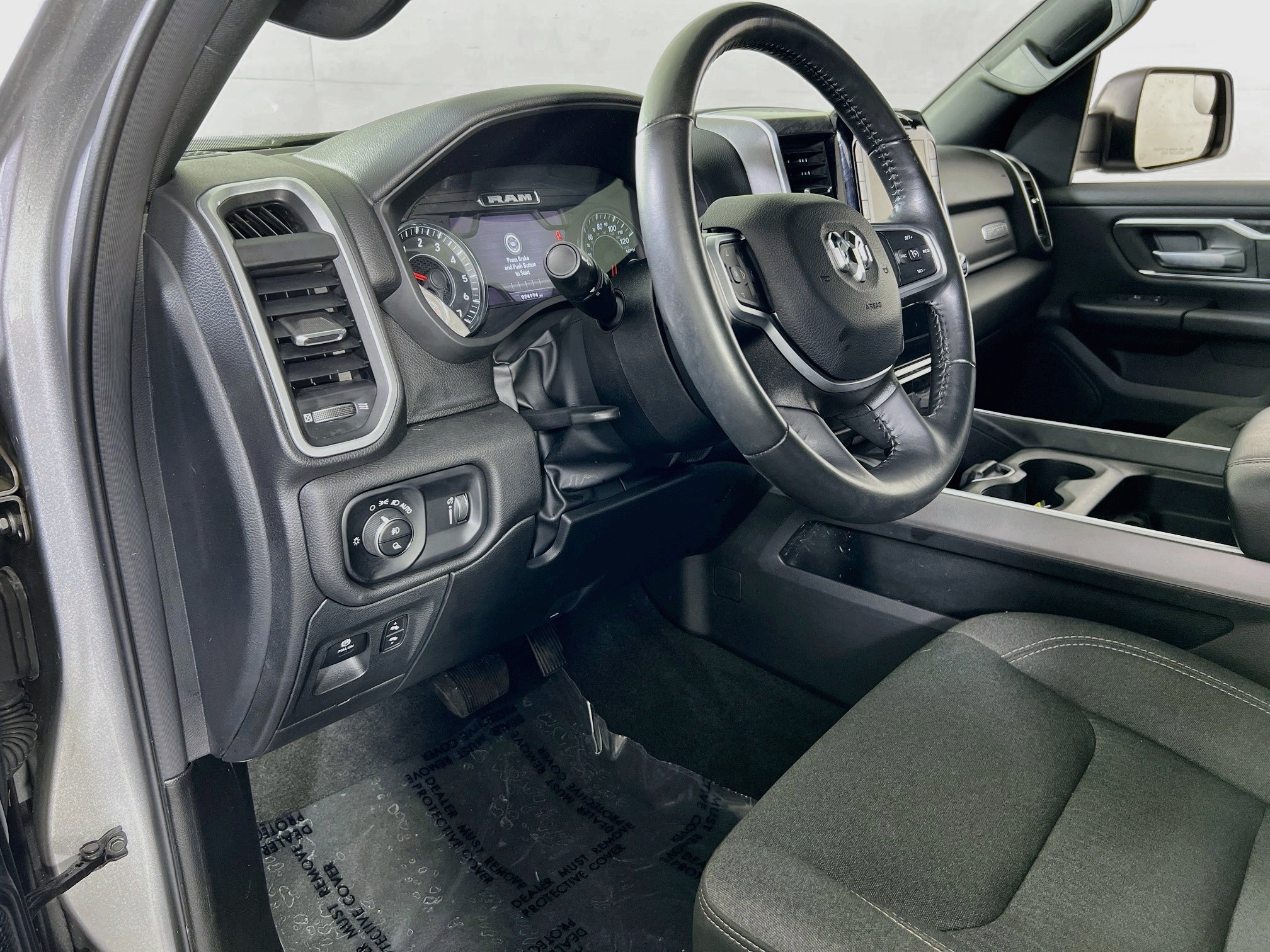Used 2023 RAM 1500 Big Horn AWD/4WD image 9