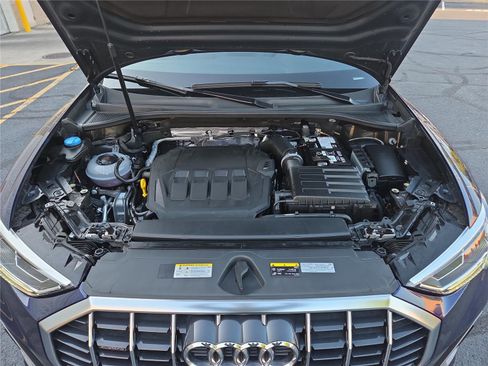 Used 2025 Audi Q3 2.0T Premium image 9