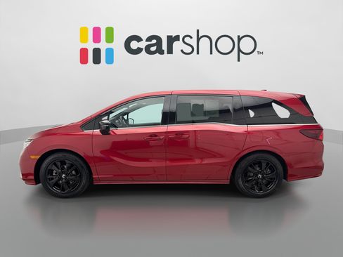 Used 2023 Honda Odyssey Sport image 2