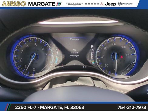 New 2026 Chrysler Pacifica Select FWD image 29