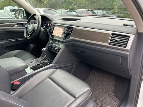 Used 2019 Volkswagen Atlas SEL R-Line image 45