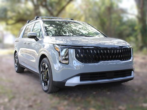 New 2026 Kia Carnival EX FWD image 3