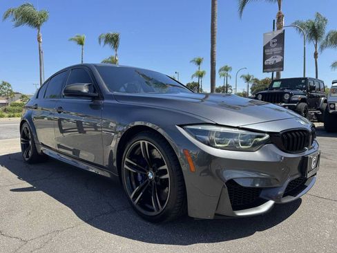 Used 2018 BMW M3 RWD image 9