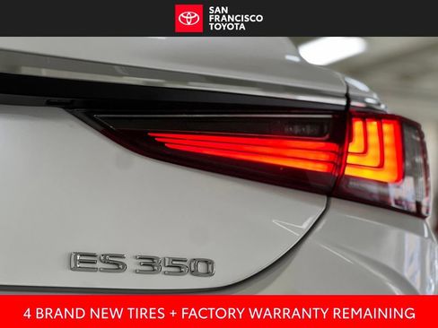 Used 2024 Lexus ES 350 w/ Accessory Package (Z1) FWD image 10