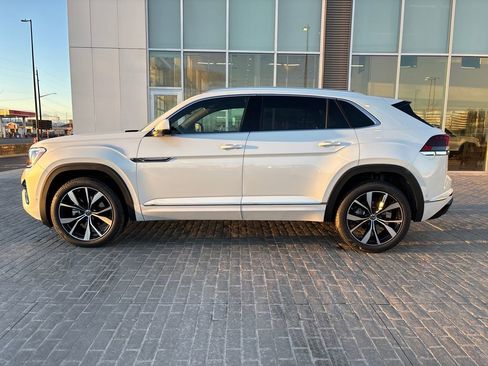 New 2026 Volkswagen Atlas Cross Sport SEL Premium R-Line AWD/4WD image 2