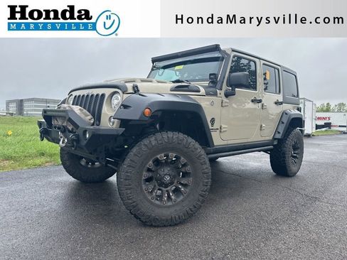 Used 2017 Jeep Wrangler Unlimited Rubicon w/ Connectivity Group AWD/4WD image 1