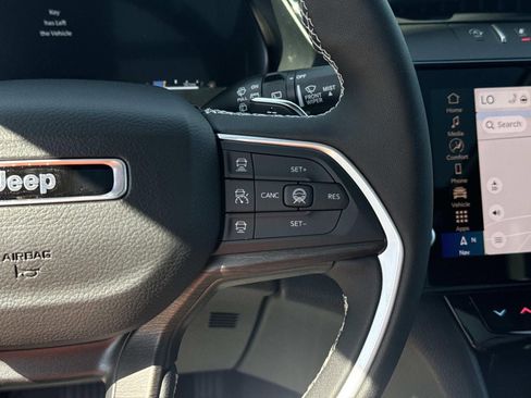 New 2026 Jeep Grand Cherokee Limited w/ Limited Altitude Package RWD image 24