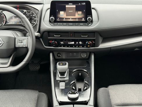 New 2026 Nissan Rogue SV AWD/4WD image 18