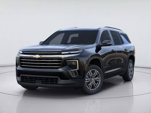 New 2026 Chevrolet Traverse LT w/ Driver Confidence Package FWD image 6