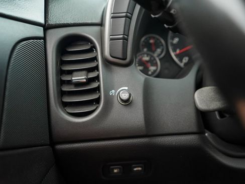 Used 2006 Chevrolet Corvette Convertible RWD image 26