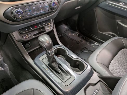 Used 2022 Chevrolet Colorado Z71 w/ Trail Boss Package image 13