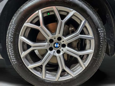 Used 2024 BMW X7 xDrive40i AWD/4WD image 36