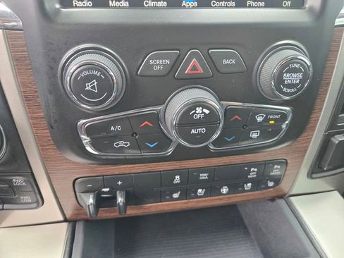 Used 2017 RAM 1500 Laramie w/ Convenience Group image 18