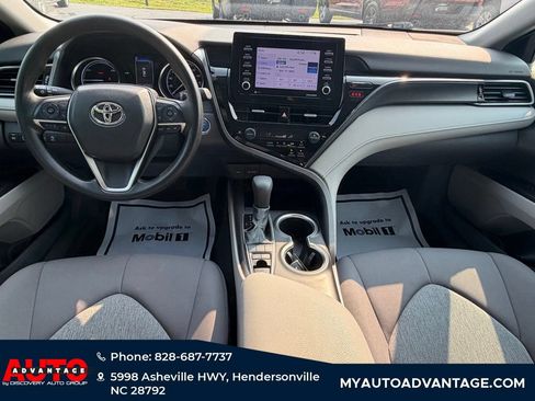 Used 2022 Toyota Camry LE FWD image 7